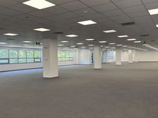 海淀西二旗中关村软件园高科岭精装办公室1100平园林办公