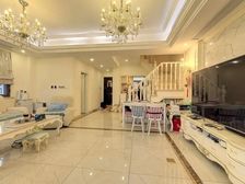 绿地远香湖1号 5室2厅 199.51平