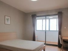 四街区顶楼复式 带露台 二楼使用面积大 诚意出售