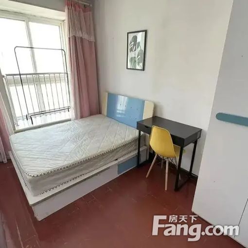 望园东里 1室1卫1厅 30平简装修 2200元/月