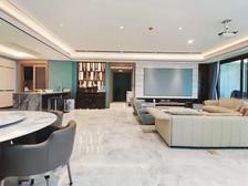 长嘉汇朗峯 5室2厅5卫 精装修 1060万元