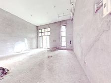 端头联排别墅 上下四层 毛坯户型 实用800平 位置好