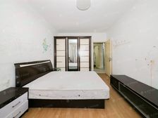 业主挂牌诚售,中心靠河,价格还可大谈, ,只卖给我一个人