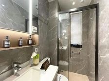 爆盘预警!105 金融区旁 3 房 240万,手慢无!