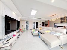 富国上邦 4室2厅 南 精装套四三大件统一配齐次新小区户型好