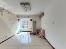 联发第五街 3室2厅 92.36平 150万