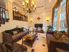 百家湖商圈 爱涛漪水园 联排别墅 院子100平 户型好