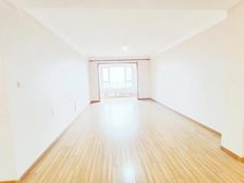 南湖春晓南北通透三居 精装中层仅11849元/平