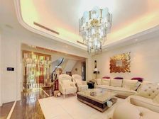 康帝庄园豪华装修 大独栋地上2层,大花园 小区中间位置 诚售