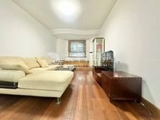 新挂牌,超值急售两房,附送车位,看房方便,业主出国急售