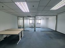 酒仙桥地铁14号线将台站国企直租123平南向精装遗留可注册