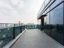 前任业主是一线明星丨新天地带大露台景观大平层丨买好六期急出