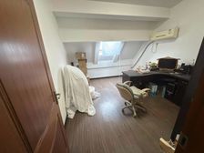 蓝天苑带露台买1层送1层 实用面积17o平 房东诚售看房方便