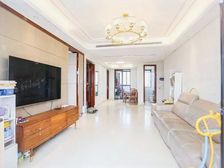 乾景雅园 刚刚新出 中间楼层采光好 临地铁 楼龄新 双卫