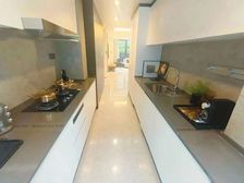 工抵房中央公园绿城 居住密度低 精装可拎包入住 带电梯 商品