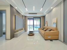 次新小区!磁器口正规三室,出行便捷。