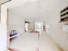 中山公园旁 封闭花园小区 毛坯四房 南北通透 带大露台