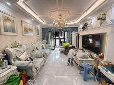 云间名门 现场实拍 景观楼层三房 位置好 楼层佳 戴固定车位