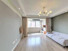 珠江香樟北园 一梯两户 楼上正常层高 送50平露台