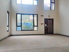 品质大联排端户 单层面积120 地下室两层 带180平花园