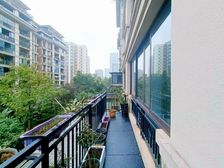 带露台洋房 爱琴海购物公园旁 诚心出售