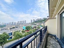 照母山头排看湖视野,联排别墅实得350平,双车位