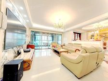 超大阳台60平,住家豪华装修五房三卫,满五年中间楼层