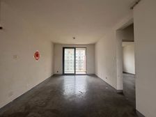 浦东高行新高苑南向两房 满五毛坯高层住宅,好楼层
