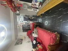 娄山关路地铁口一室一厅精装修提包入住.业主急卖