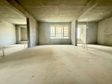 莱山耳朵户型!凤凰湖板块!送车位!无连廊!