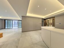 次新房,精装修,送车位,价格可谈,欢迎看房