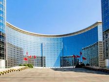 长安街1号东方广场 开发商直租 精装入驻 灵活面积对电梯