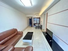 清溪保利中央公馆 3房2卫 中楼层 朝南看河边 性价比高