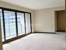 南北通透 海成云境 毛坯 电梯房 4室 房东急置换 诚心出售