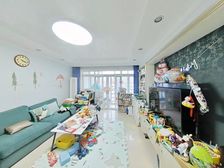 新上汇景苑 三居室 送产权车位 高区视野好 房东诚意急售