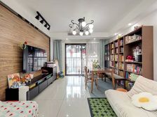 招商依云华苑 负一楼通地铁 精装保养好 不靠路