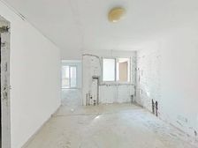 2016年电梯房,原始动迁房景观位置安静、诚意出售、小户型