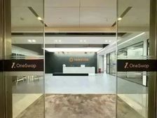 一手直租 前海嘉里中心!豪装带全套家私2000平!补贴60元