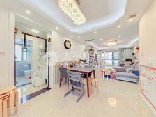 附送双车位!精装有钥匙 6号地铁口 飞机户型 大三房两卫