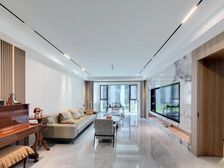 全新百万装修双车位中间位置好楼层拎包入住