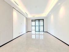 奥体四房 低总价开发商统装修 楼层位置好 随时看房