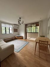 武康路安福路口,公房4楼,居家装修,拎包入住,有钥匙