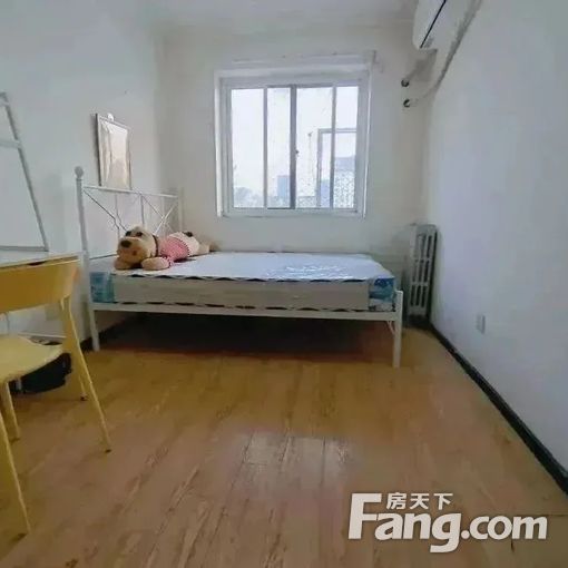 石景山地铁一号线 八角游乐园 老山西里 南向次卧 随时住