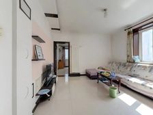 新湾花园北园 通透两室 中间楼层 明厅