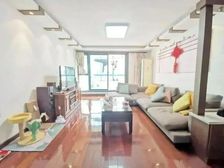 少有房源送阳光房!高品质小区!大平层户型,可以接受半年置换