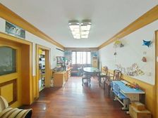 新城区,商圈成熟,中间楼层,看房随时可以,价格能谈诚心出售