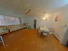 绿海家园 三房一楼20平大天井