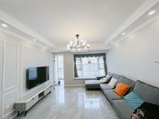 双轻轨 龙湖天街旁 可做三房 免个税 带车位