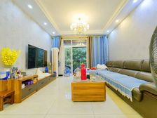 正规两房 户型方正采光好。。。