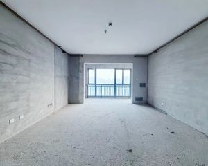 达美溪湖湾 正南朝向 商品住宅 房龄新 近医院 带电梯